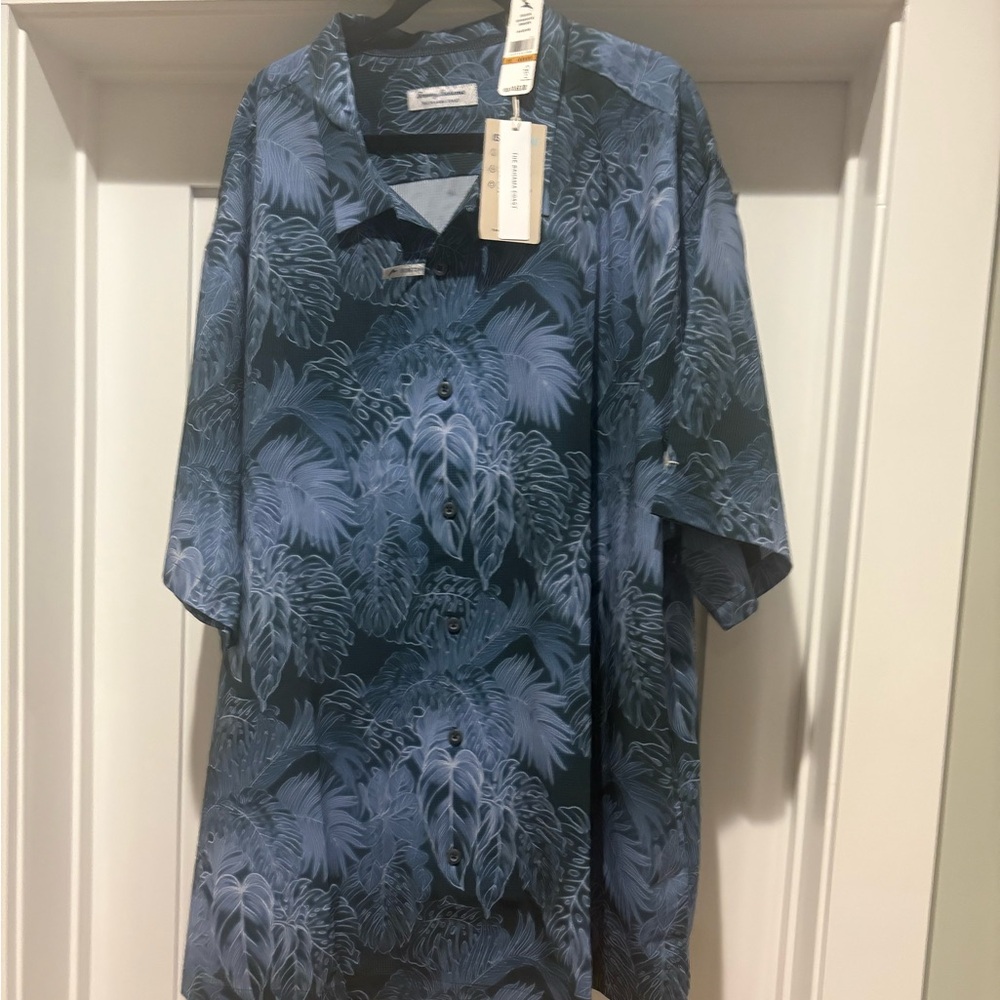 New Tommy Bahama Hawaiian-Style Button-Up Shirt in Navy Blue. 4XL
